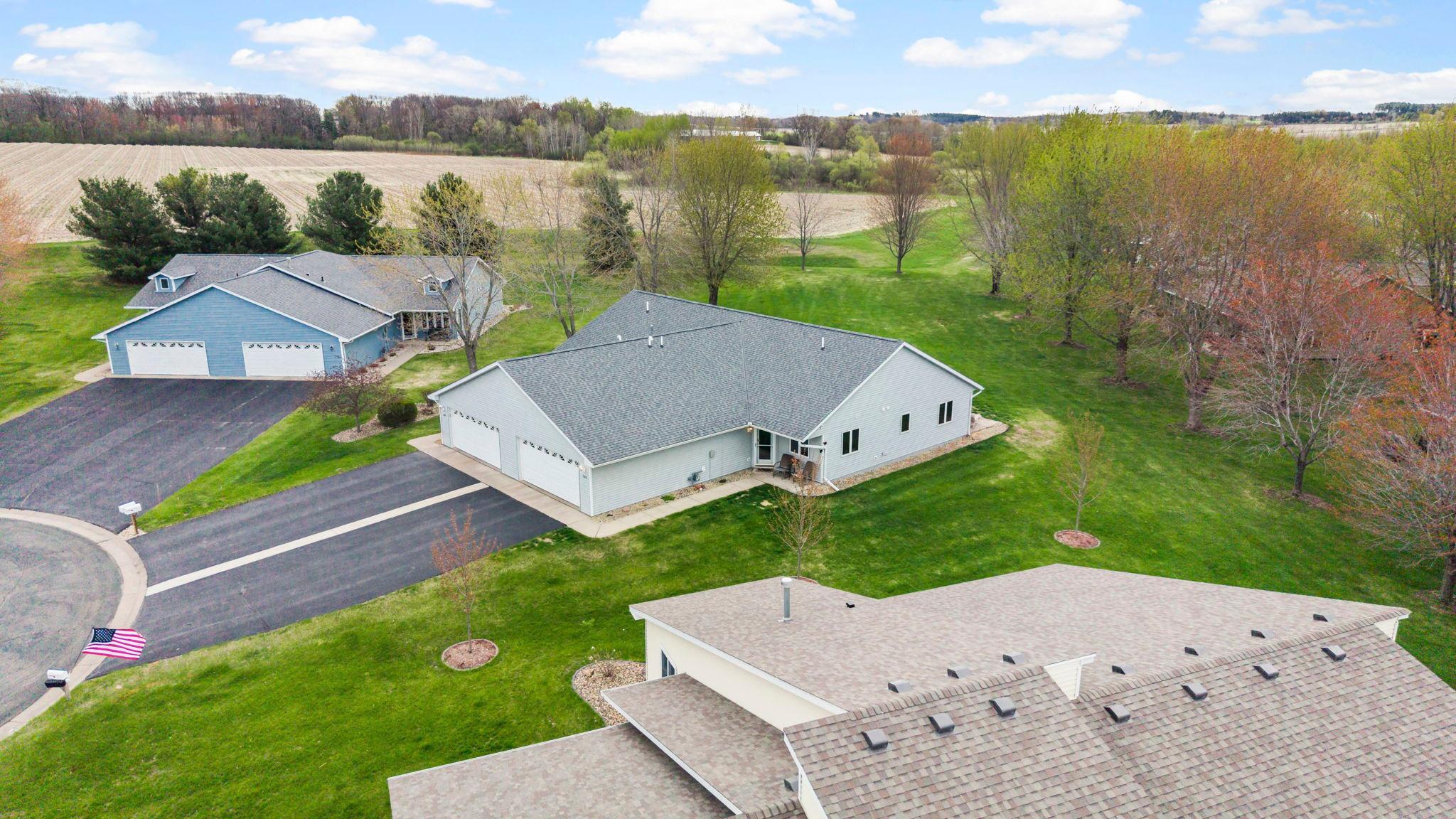 353 Meadowview Court Baldwin, WI 54002 - Photo 2 of 43