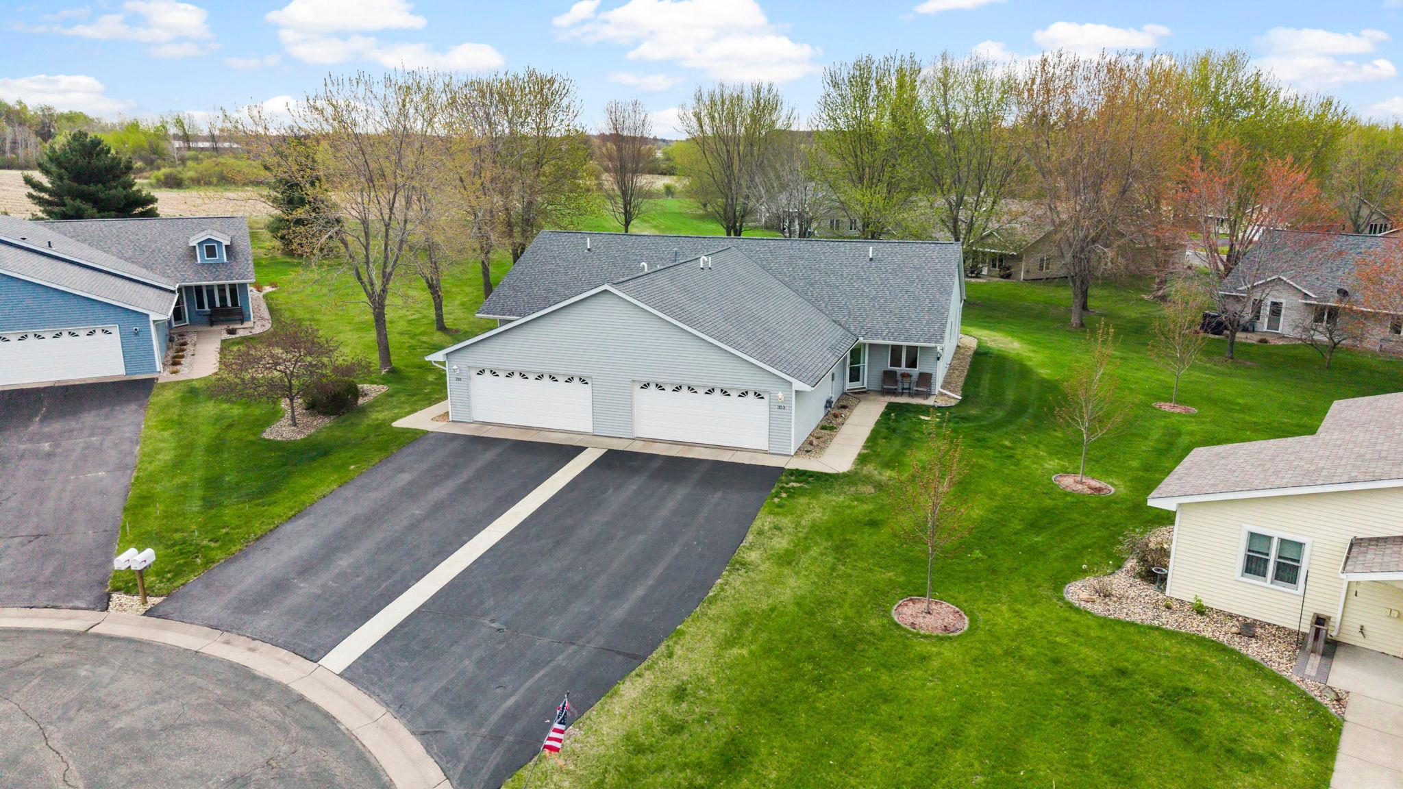353 Meadowview Court Baldwin, WI 54002 - Photo 3 of 43