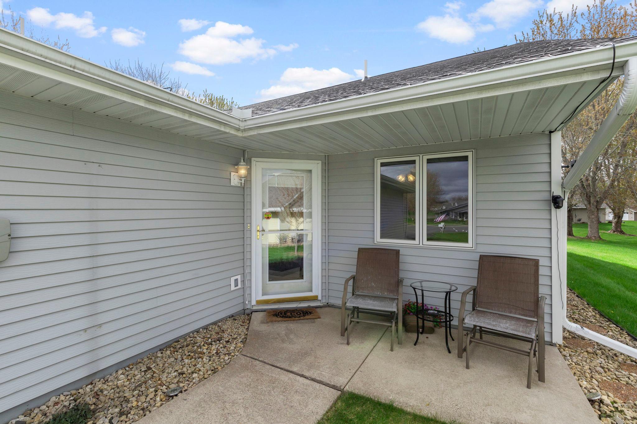 353 Meadowview Court Baldwin, WI 54002 - Photo 8 of 43