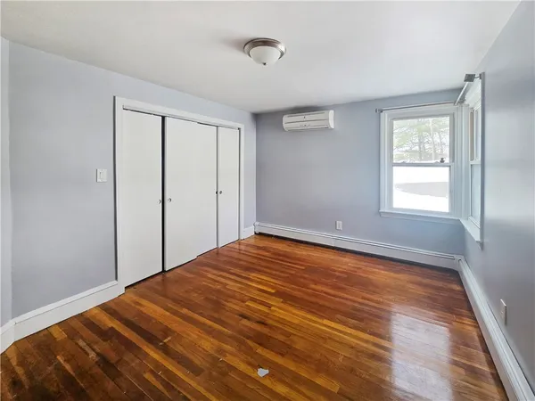 $1,895 | 930 Elm Street, Unit 1, Woonsocket, RI 02895