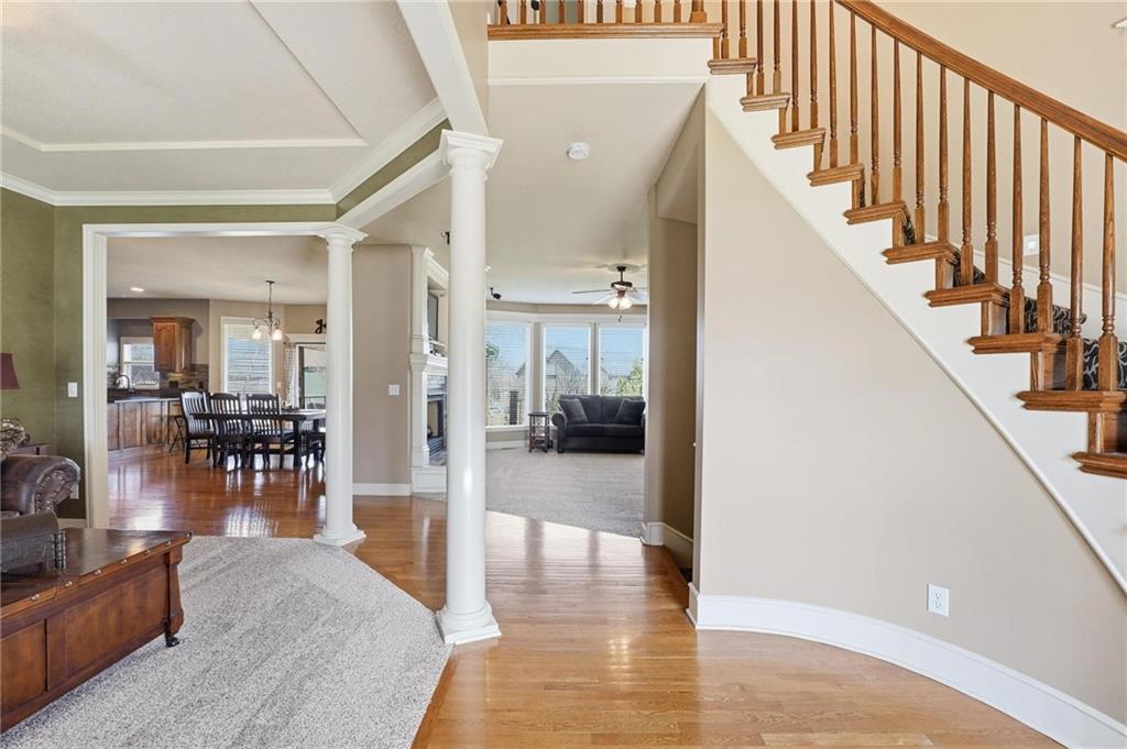 1256 Southwest Summit Crossing Circle Lee's Summit, MO 64081 - Photo 4 of 58