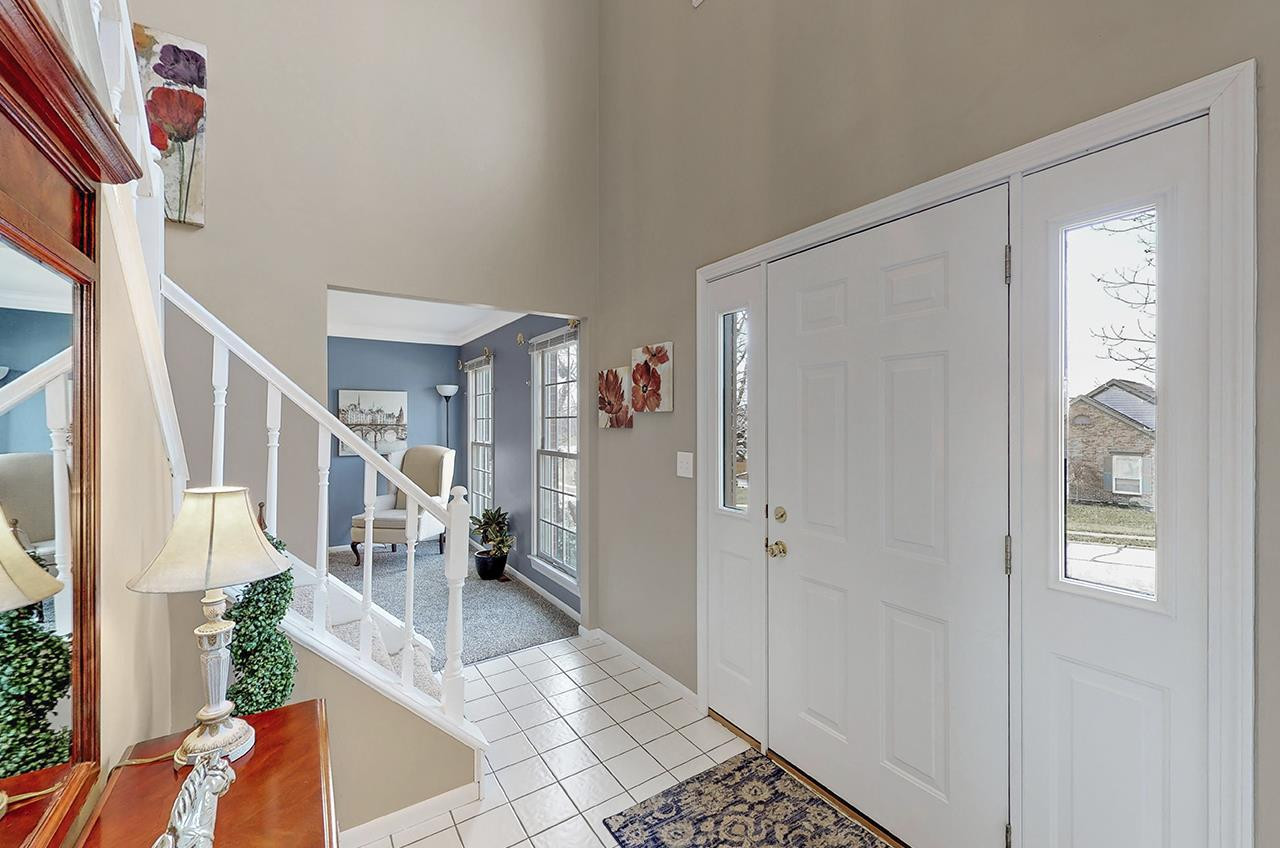 595 Rogers Road Villa Hills, KY 41017 - Photo 4 of 32 Gallery Image 4