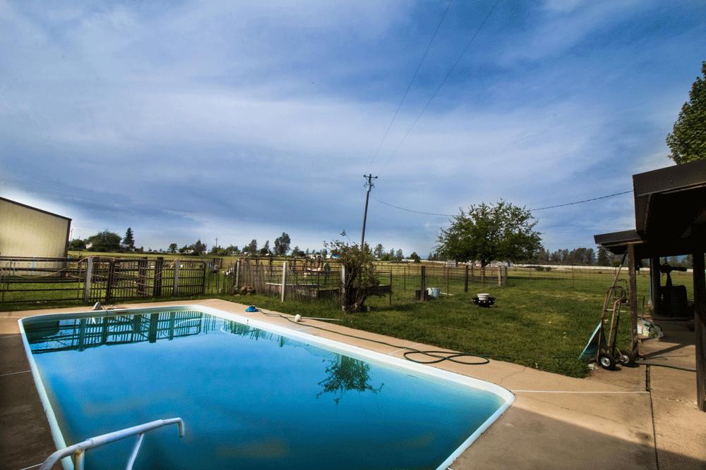 15487 Cloverdale Road Anderson, CA 96007 - Photo 5 of 16 Pool area