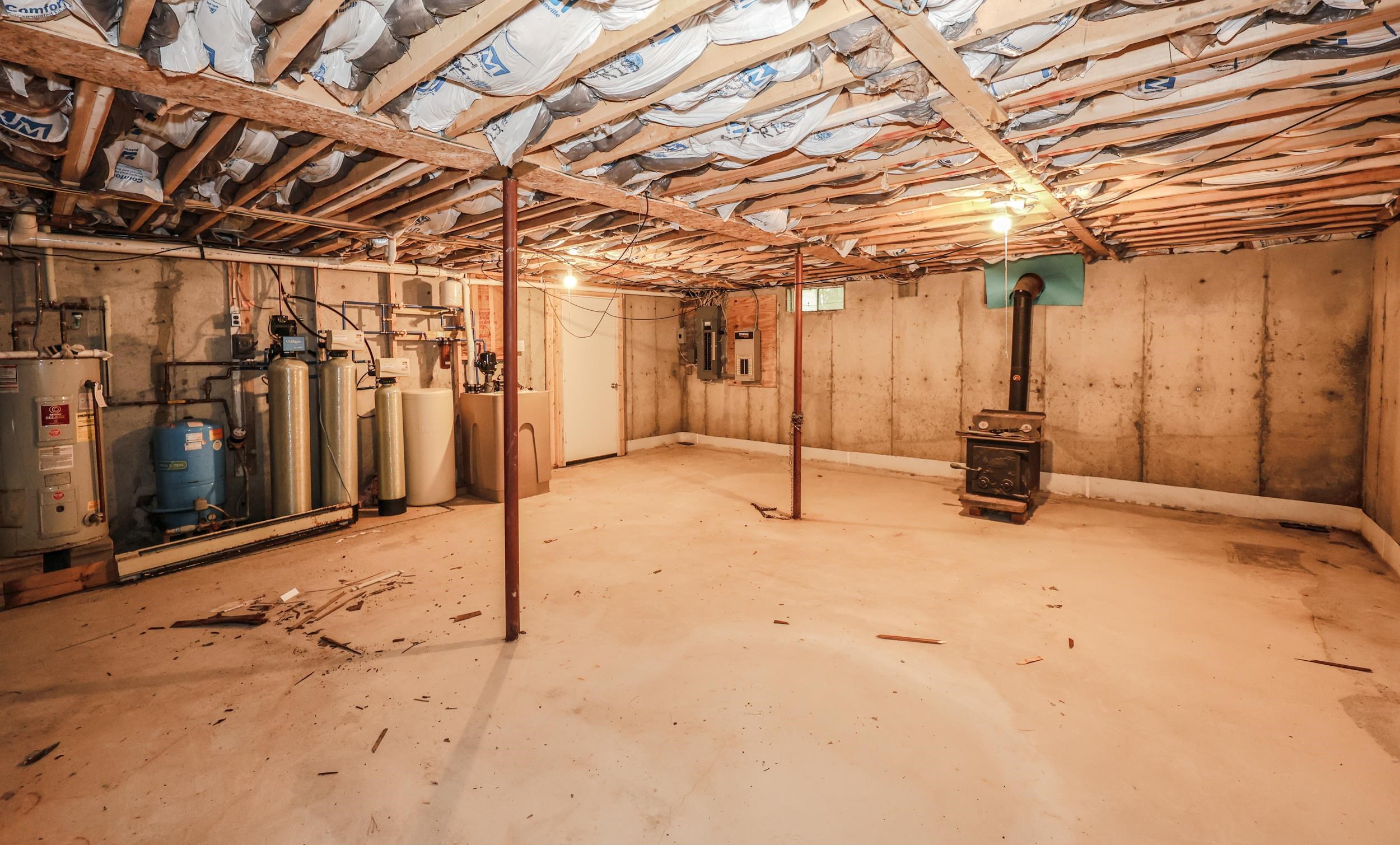 60 Farmer Road Hooksett, NH 03106 - Photo 14 of 16