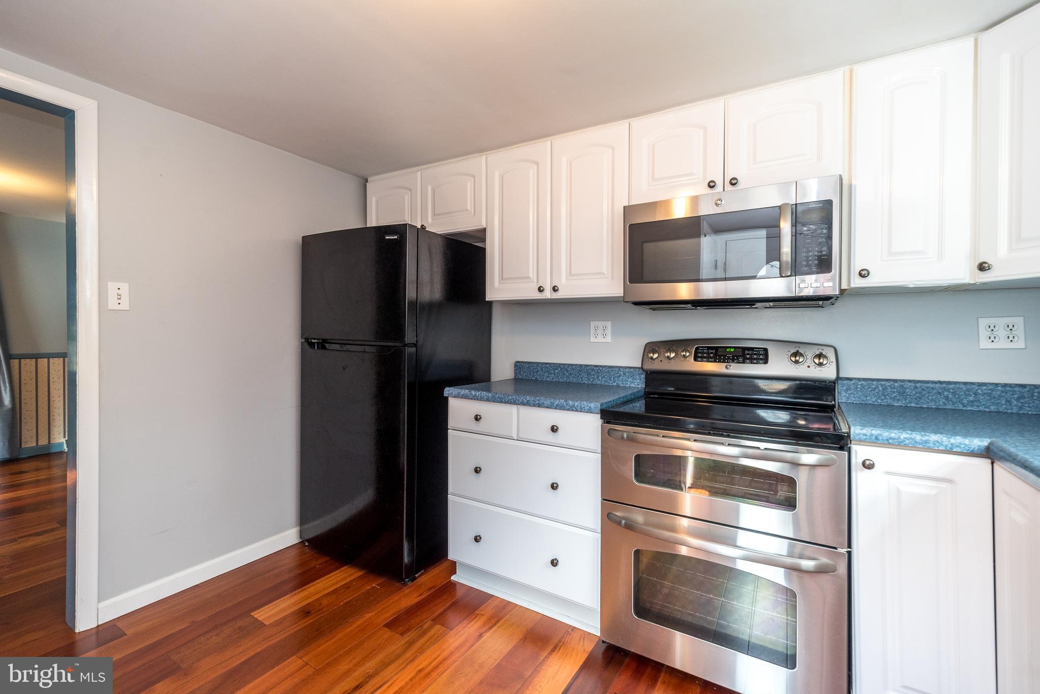 2361 Turk Road Doylestown, PA 18901 - Photo 21 of 32 a kitchen with appliances and cabinets