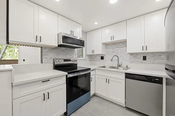 $398,000 | 229 Woodland Parkway, Unit 170, San Marcos, CA 92069