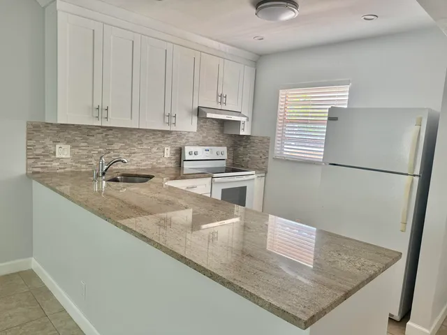 $1,400 | 12007 Poinciana Boulevard, Unit 2060, Royal Palm Beach, FL 33411