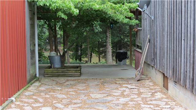 7760 Mt Carmel Road Decaturville, TN 38329 - Photo 3 of 19 Gallery Image 3