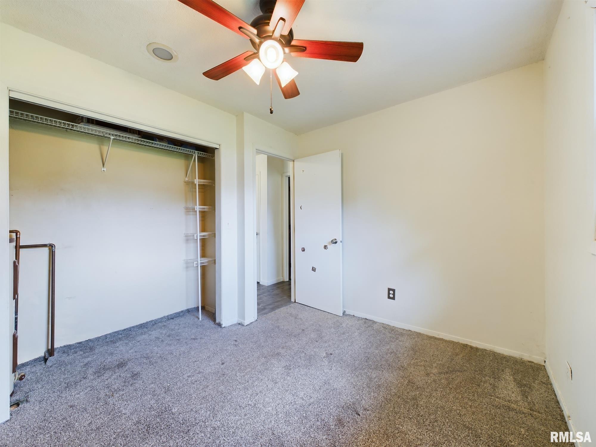 509 Robin Court Athens, IL 62613 - Photo 12 of 15 Gallery Image 12