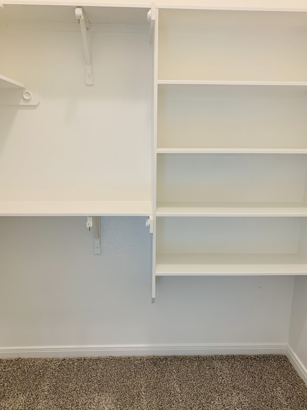 808 Fallbrook Drive Temple, TX 76502 - Photo 19 of 36 View of walk in closet