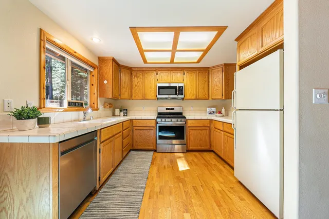 $835,000 | 15511 Northwoods Boulevard, Truckee, CA 96161