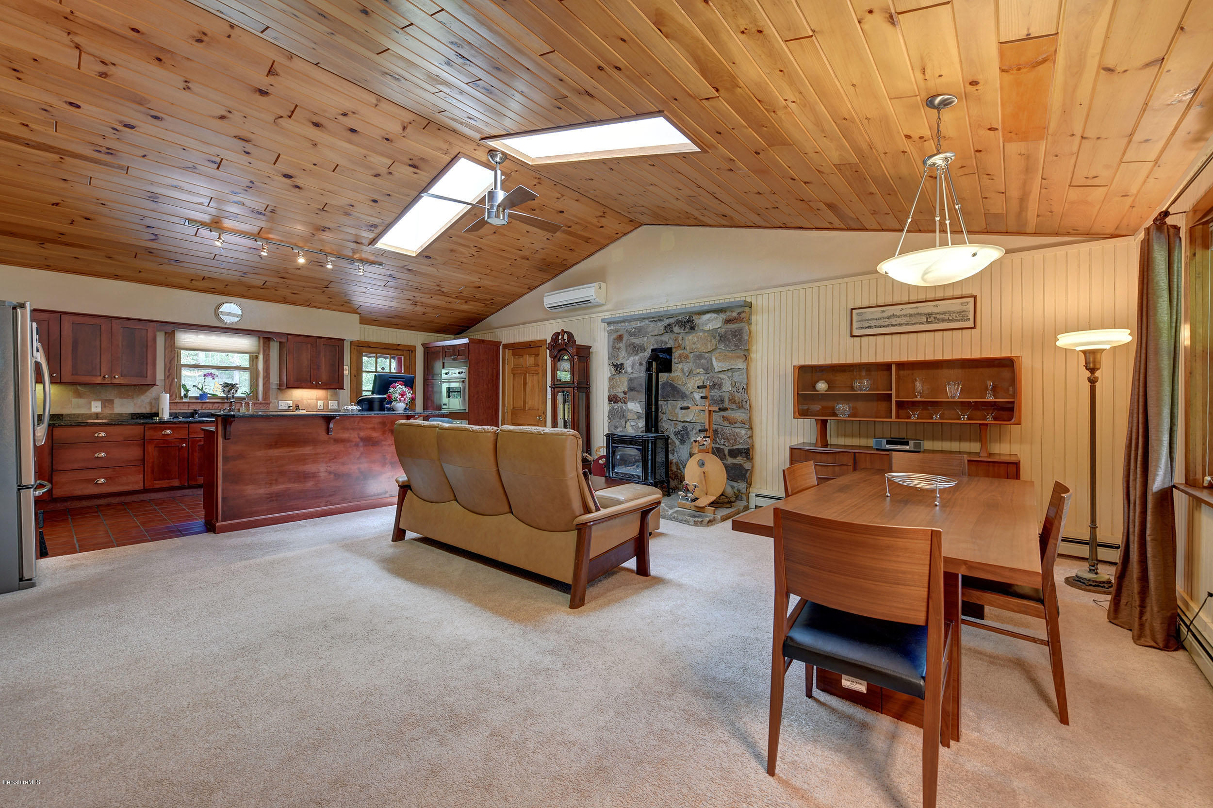 352 Barker Road Pittsfield, MA 01201 - Photo 34 of 34 8-Open Floor Plan
