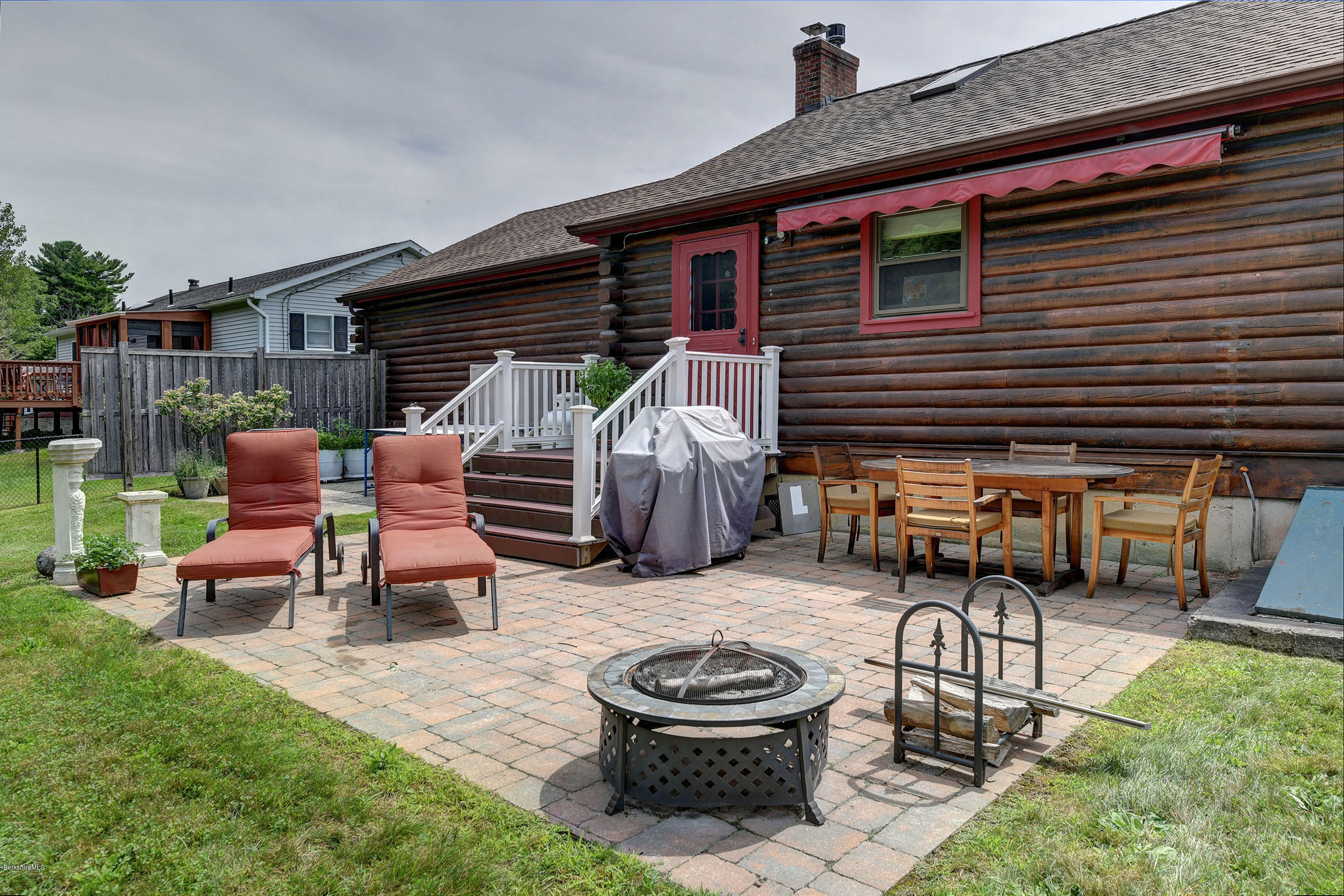 352 Barker Road Pittsfield, MA 01201 - Photo 27 of 34 29-Patio
