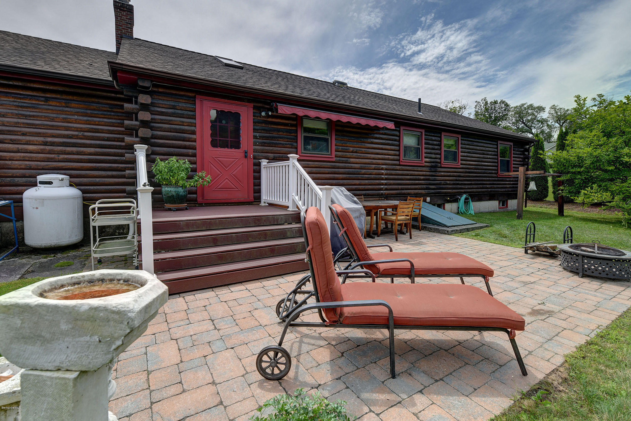 352 Barker Road Pittsfield, MA 01201 - Photo 29 of 34 28-Patio