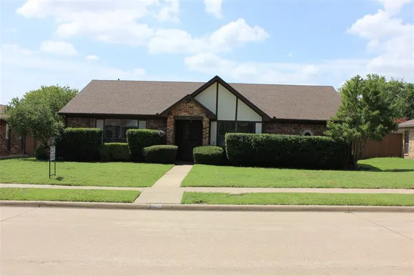 $2,350 | 812 Shannon Drive, Plano, TX 75025