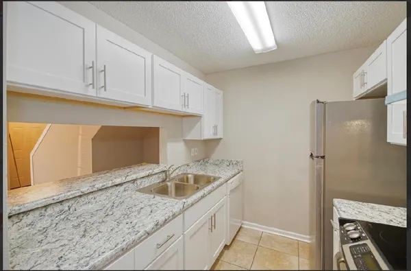 $1,650 | 2912 Capital Park Drive, Tallahassee, FL 32301