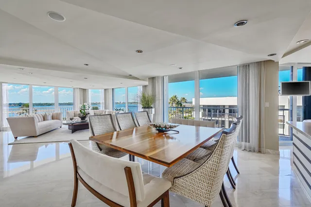 $4,497,000 | 3170 South Ocean Boulevard, Unit 605N, Palm Beach, FL 33480