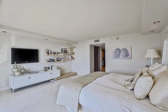 $4,497,000 | 3170 South Ocean Boulevard, Unit 605N, Palm Beach, FL 33480