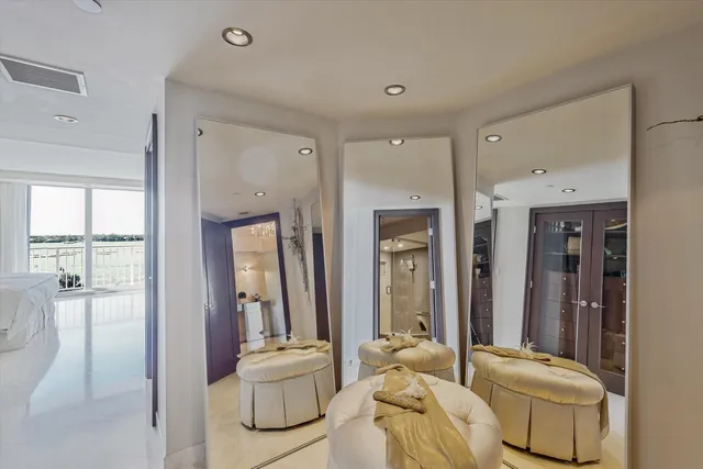 $4,497,000 | 3170 South Ocean Boulevard, Unit 605N, Palm Beach, FL 33480