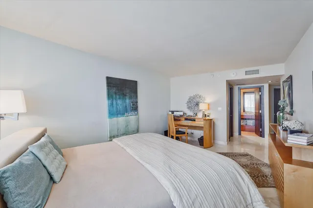 $4,497,000 | 3170 South Ocean Boulevard, Unit 605N, Palm Beach, FL 33480