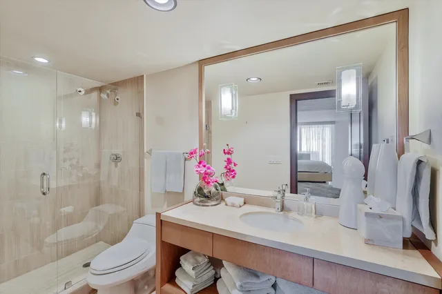 $4,497,000 | 3170 South Ocean Boulevard, Unit 605N, Palm Beach, FL 33480