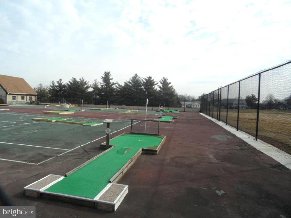 7045 Catalpa Road Frederick, MD 21703 - Photo 15 of 17 Putt-putt course near the clubhouse