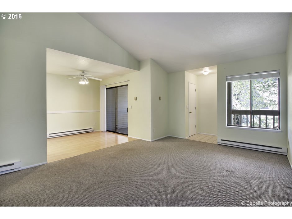 86 Kingsgate Road, Unit 202A Lake Oswego, OR 97035 - Photo 3 of 20 Gallery Image 3