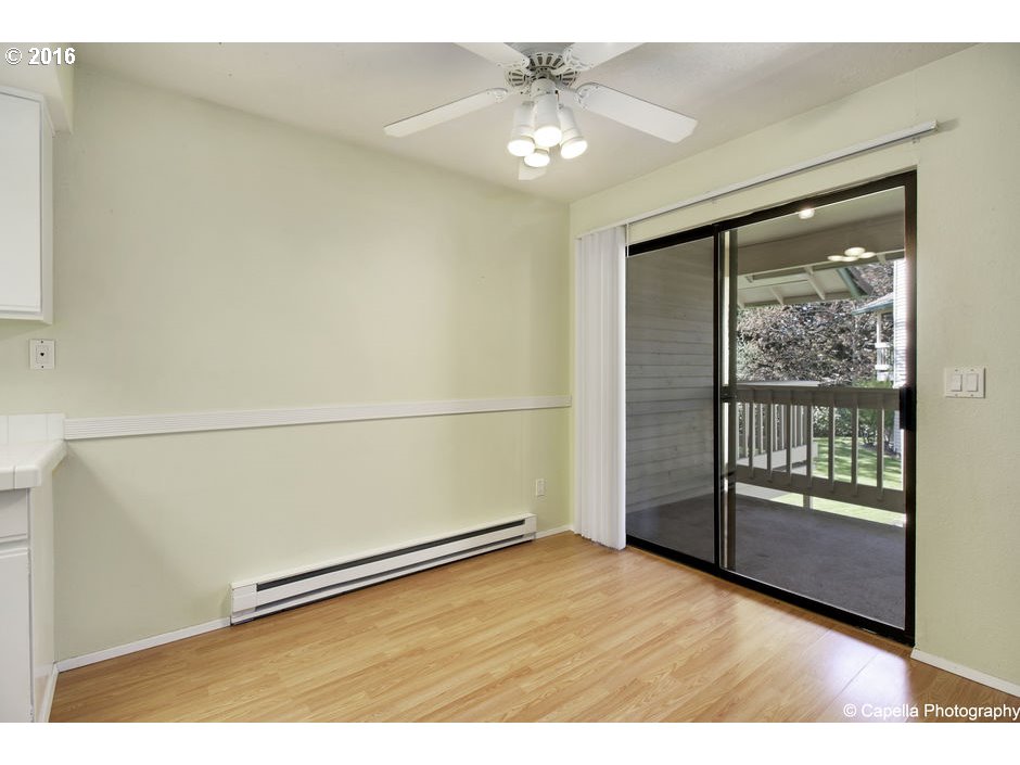 86 Kingsgate Road, Unit 202A Lake Oswego, OR 97035 - Photo 9 of 20 Gallery Image 9