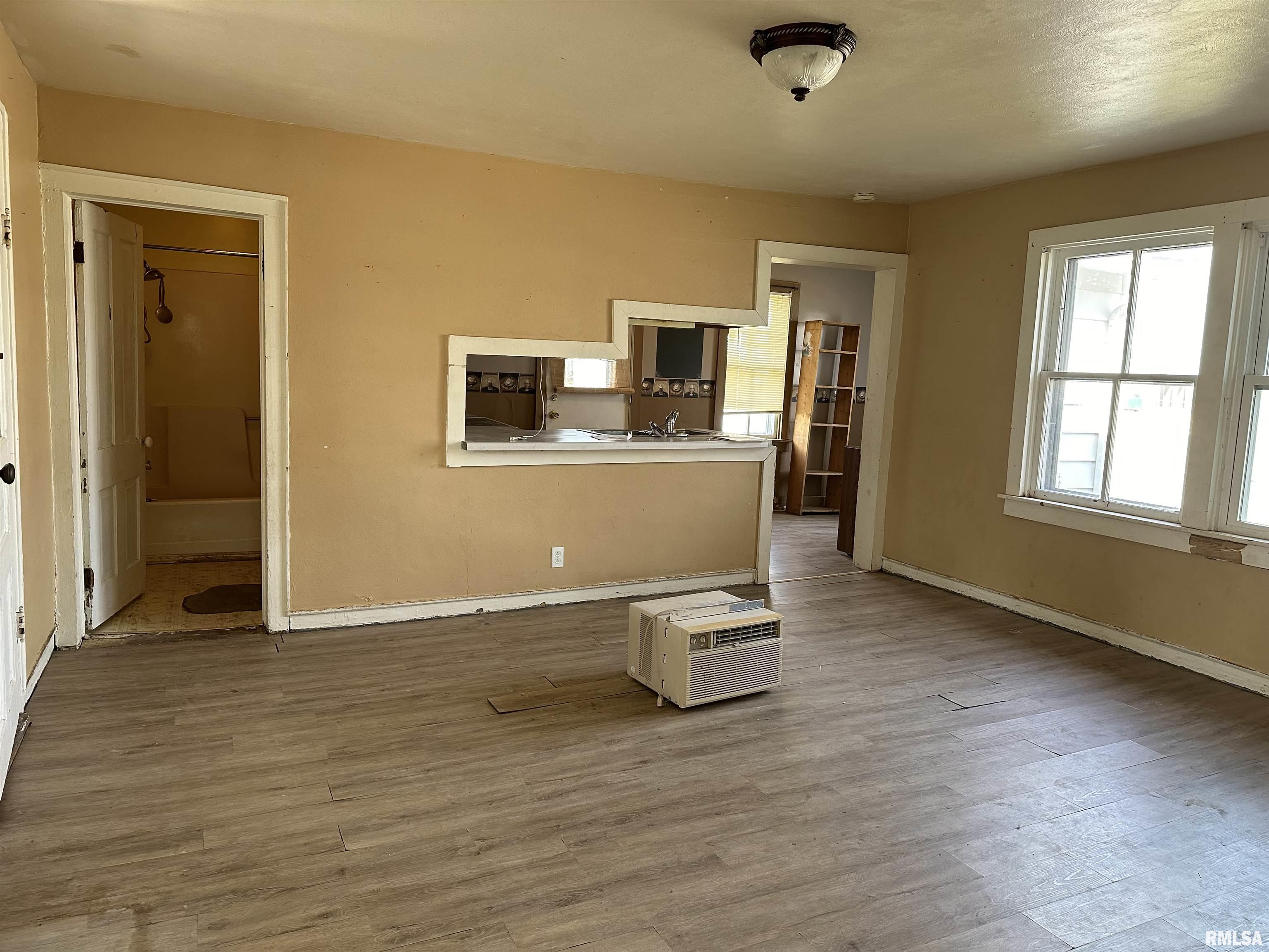 11 Stephens Street Preston, IA 52069 - Photo 8 of 22 Gallery Image 8