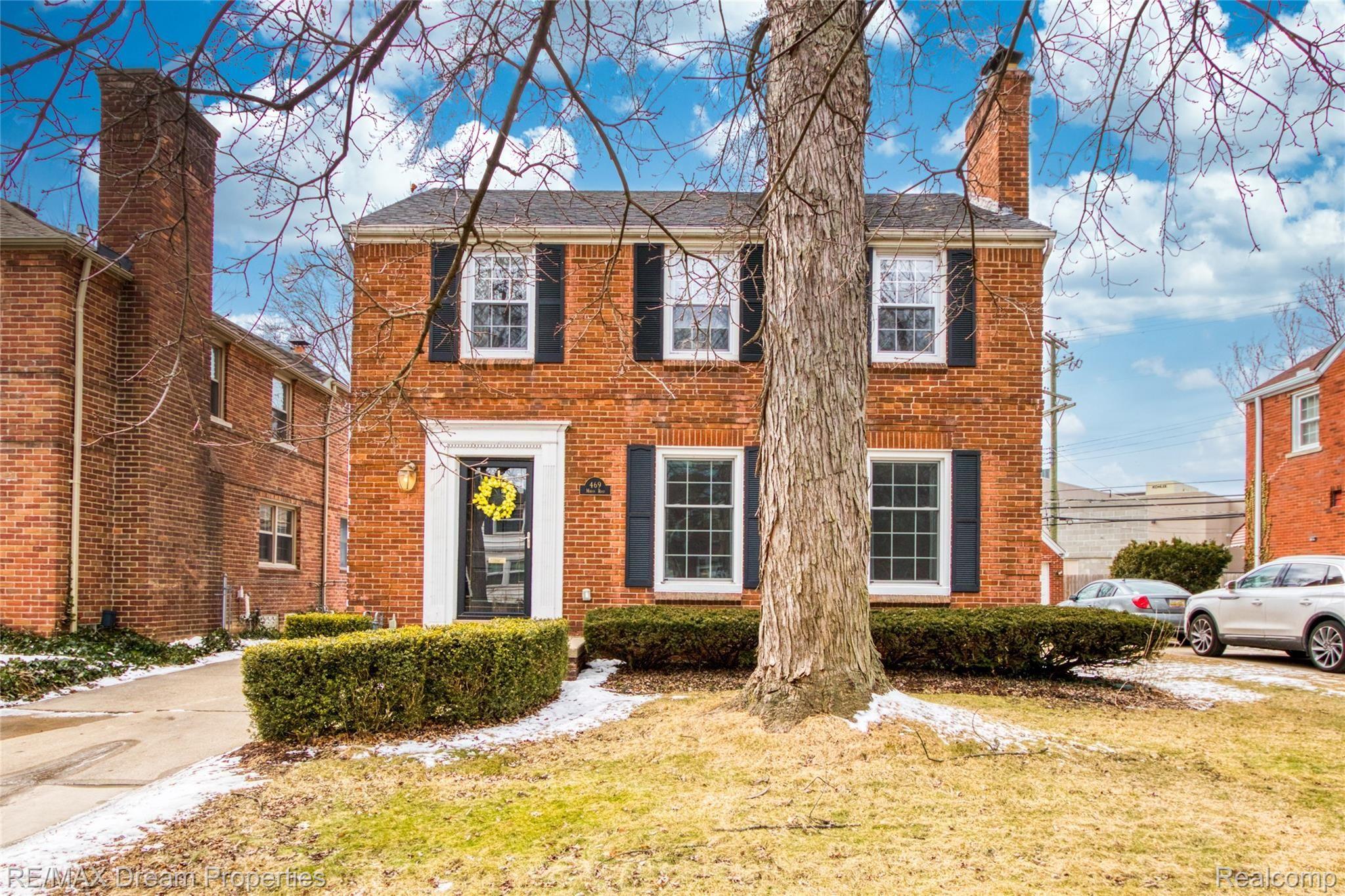 469 Moran Road Grosse Pointe, MI 48236 - Photo 2 of 28 2.jpg