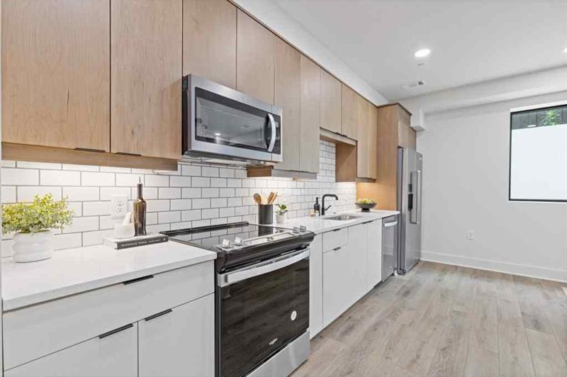 108 Park Place, Unit 103 Decatur, GA 30030 - Photo 4 of 22