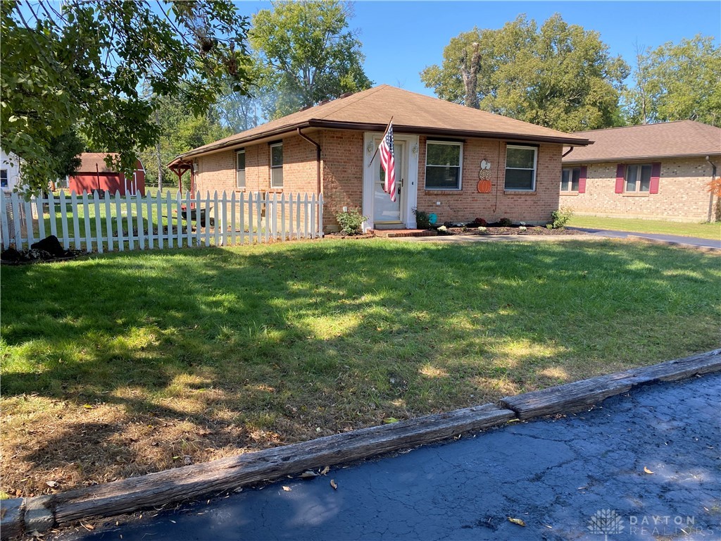 7911 Melody Road Clayton, OH 45415 - Photo 1 of 19