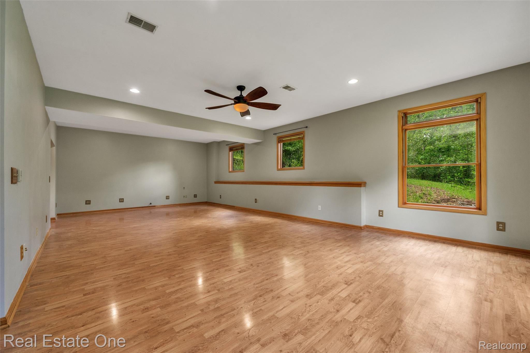 3415 Rafferty Drive Howell, MI 48843 - Photo 5 of 59 008-3415 Rafferty-Windowstill Real Estate Photography-8.jpg