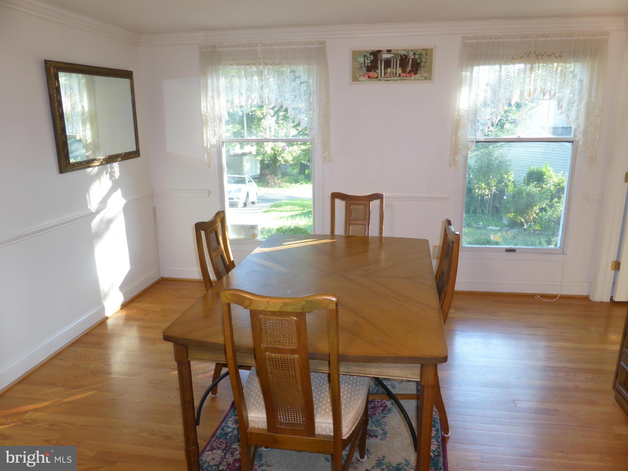 7587 Vogels Way Springfield, VA 22153 - Photo 5 of 26 Dining Room