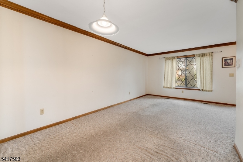 226 Riva Drive Hackettstown, NJ 07840 - Photo 4 of 19