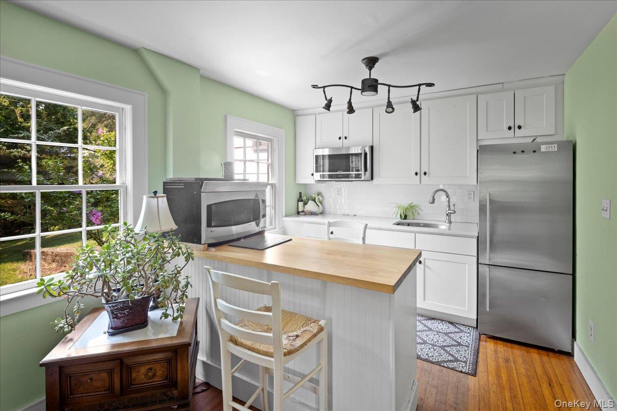 38 Landing Meadow Road Smithtown, NY 11787 - Photo 24 of 45 Gallery Image 24
