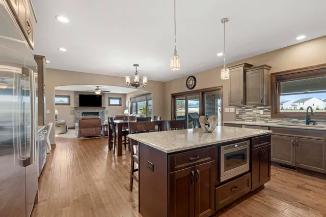 $1,248,999 | 2800 West 133rd Avenue, Crown Point, IN 46307