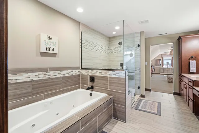 $1,248,999 | 2800 West 133rd Avenue, Crown Point, IN 46307