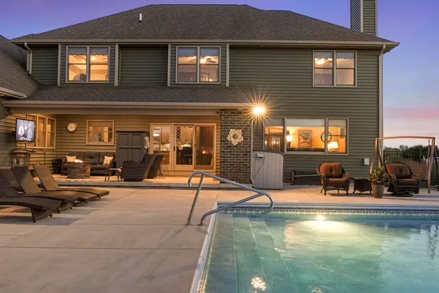 $1,248,999 | 2800 West 133rd Avenue, Crown Point, IN 46307