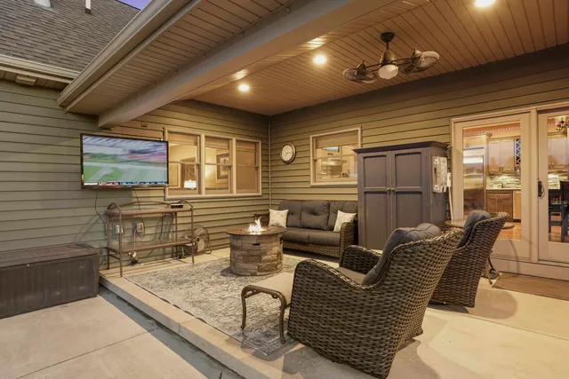 $1,248,999 | 2800 West 133rd Avenue, Crown Point, IN 46307