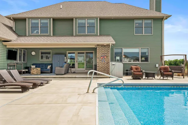 $1,248,999 | 2800 West 133rd Avenue, Crown Point, IN 46307