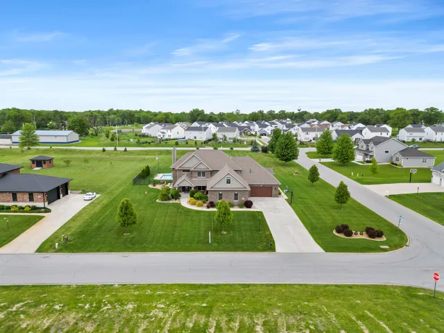 $1,248,999 | 2800 West 133rd Avenue, Crown Point, IN 46307