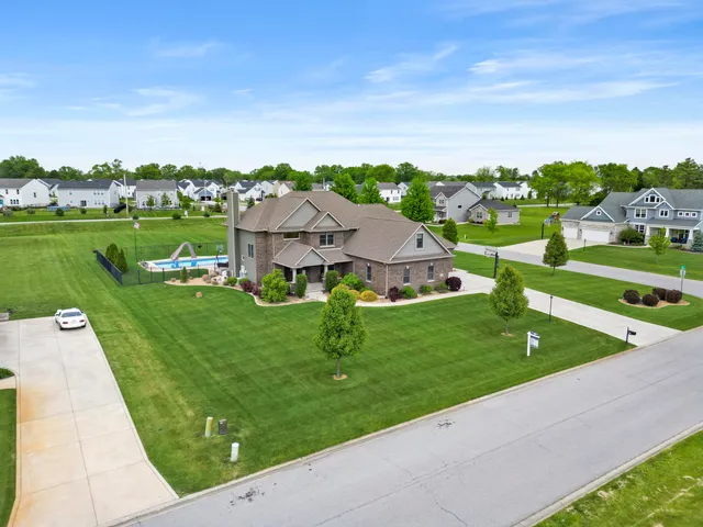 $1,248,999 | 2800 West 133rd Avenue, Crown Point, IN 46307