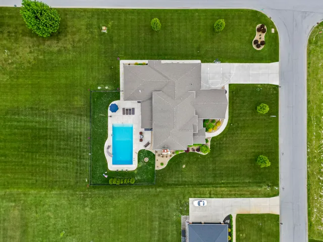 $1,248,999 | 2800 West 133rd Avenue, Crown Point, IN 46307