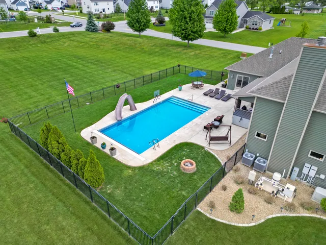 $1,248,999 | 2800 West 133rd Avenue, Crown Point, IN 46307