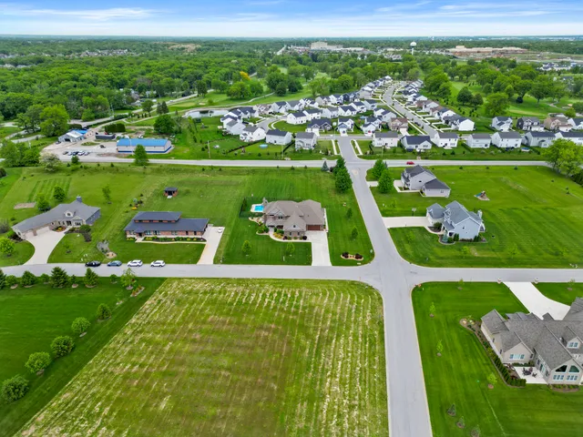 $1,248,999 | 2800 West 133rd Avenue, Crown Point, IN 46307