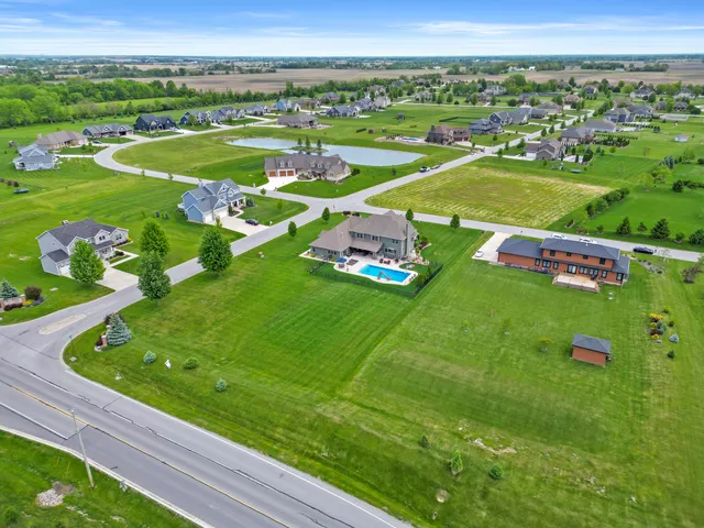 $1,248,999 | 2800 West 133rd Avenue, Crown Point, IN 46307