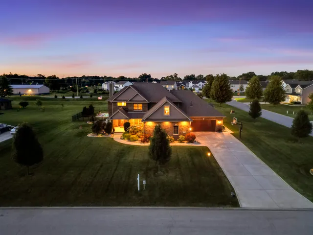 $1,248,999 | 2800 West 133rd Avenue, Crown Point, IN 46307