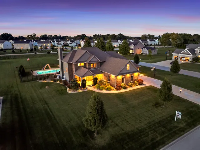 $1,248,999 | 2800 West 133rd Avenue, Crown Point, IN 46307