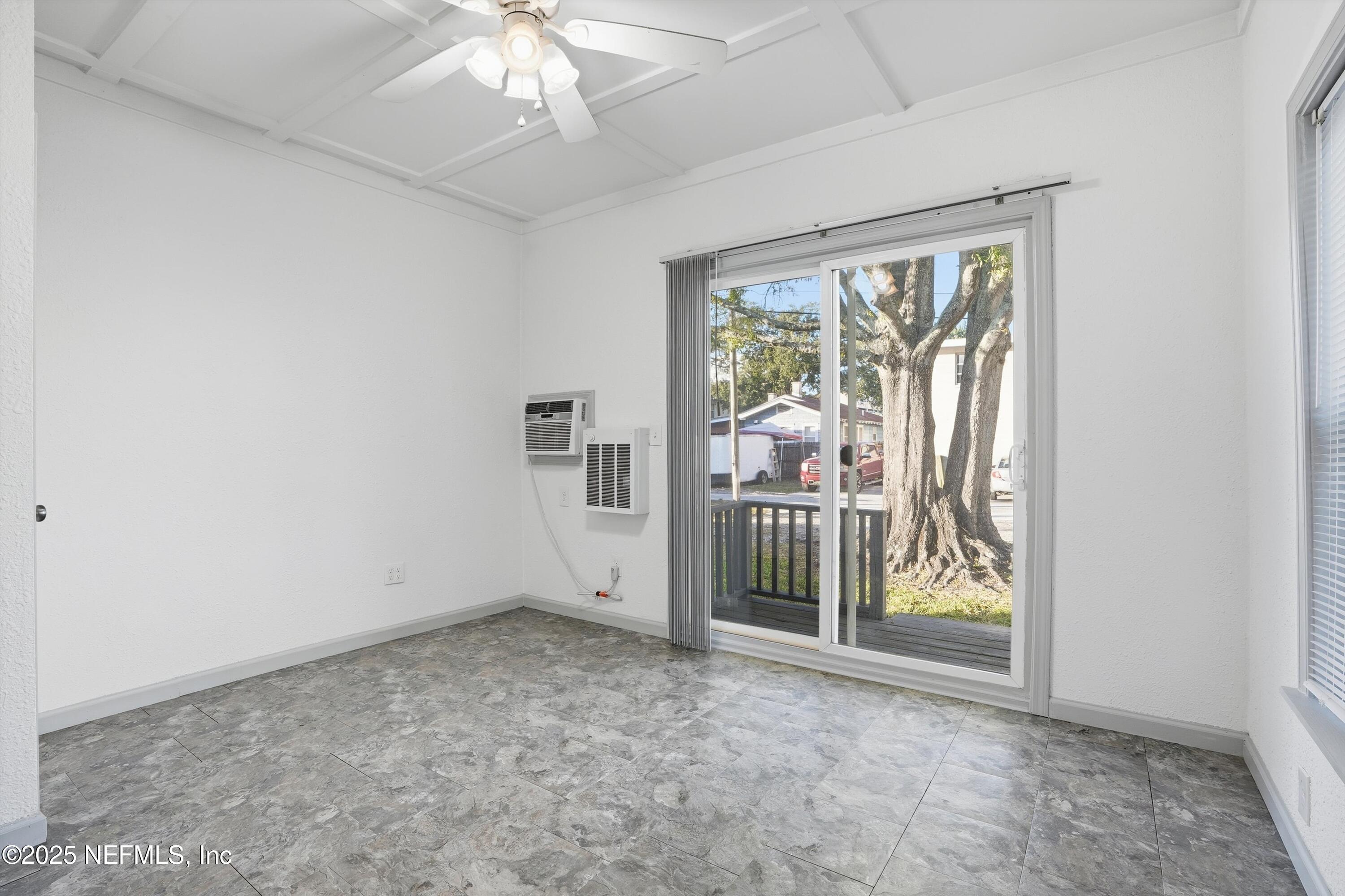 911 Phillips Street Jacksonville, FL 32207 - Photo 14 of 35 11-917 Bedroom